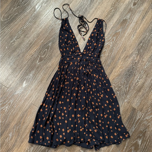 Urban Outfitters halter mini dress - Picture 4 of 4
